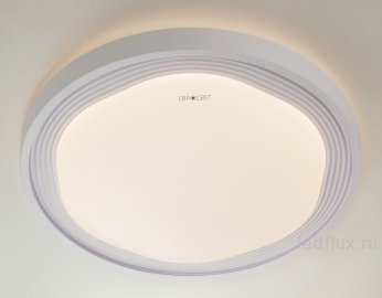 Круглый потолочный светильник с пультом 40006/1 LED белый 